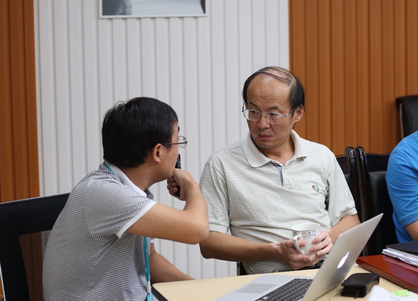 成都市人大常委會(huì)“一法一決定”執(zhí)法檢查組蒞臨西部數(shù)碼檢查指導(dǎo)